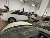 Oto Çıkma Parça / Audi / A4 / Kaporta & Karoser / Sağ Ön Kapı / Çıkma Parça 