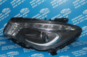 Oto Çıkma Parça / Mercedes / CLA / Far & Stop / Sol Ön Far / Çıkma Parça 