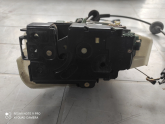 Oto Çıkma Parça / Volkswagen / Passat / Kaporta & Karoser / Kapı Kilidi / Çıkma Parça 