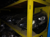 Oto Çıkma Parça / Renault / Megane / Far & Stop / Sağ Ön Far / Çıkma Parça 