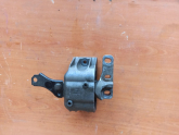Oto Çıkma Parça / Volkswagen / Golf / Motor / Takozu & Kulağı / Çıkma Parça 