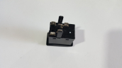 Oto Çıkma Parça / Volkswagen / Jetta / Oto Cam / Cam Düğmesi / Sıfır Parça 