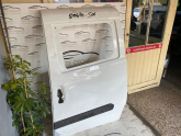 Oto Çıkma Parça / Fiat / Doblo / Kaporta & Karoser / Sol Sürgülü Kapı / Çıkma Parça 