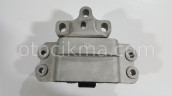 Oto Çıkma Parça / Volkswagen / Passat / Motor / Takozu & Kulağı / Sıfır Parça 