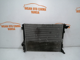 Oto Çıkma Parça / Renault / Megane / Radyatör / Su Radyatörü / Çıkma Parça 