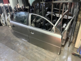 Oto Çıkma Parça / Opel / Corsa / Kaporta & Karoser / Sağ Ön Kapı / Çıkma Parça 