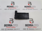 Oto Çıkma Parça / Volkswagen / Transporter / Elektrik / Sigorta Kutusu / Çıkma Parça 