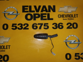 Opel Corsa D Çıkma Silecek Kolu