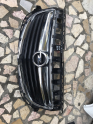 Opel insignia makyajlı kasa ön panjur