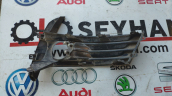 Oto Çıkma Parça / Toyota / Corolla / Far & Stop / Sis Farı / Çıkma Parça 