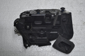 Oto Çıkma Parça / Volkswagen / Golf / Kaporta & Karoser / Kapı Kilidi / Çıkma Parça 