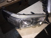 Oto Çıkma Parça / Toyota / Hilux / Far & Stop / Sol Ön Far / Çıkma Parça 
