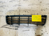 Oto Çıkma Parça / Volkswagen / Jetta / Tampon / Orta Izgara / Çıkma Parça 