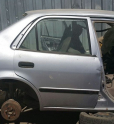1999 TOYOTA COROLLA HATASIZ SAĞ ARKA KAPI.