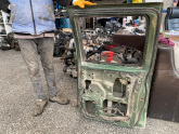 Oto Çıkma Parça / Nissan / Pick-up / Kaporta & Karoser / Kapı Menteşesi / Çıkma Parça 