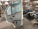 Oto Çıkma Parça / Renault / Master / Kaporta & Karoser / Sağ Ön Kapı / Çıkma Parça 