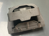 Oto Çıkma Parça / Volkswagen / Golf / Motor / Takozu & Kulağı / Çıkma Parça 