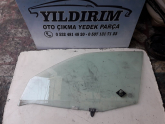 NİSSAN PRİMERA 98 SOL ÖN KAPI CAMI