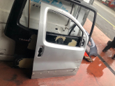 Oto Çıkma Parça / Fiat / Fiorino / Kaporta & Karoser / Sağ Ön Kapı / Çıkma Parça 