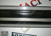 Oto Çıkma Parça / Land Rover / Discovery / Kaporta & Karoser / Kapı Çıtası / Çıkma Parça 