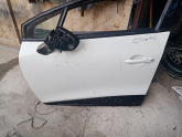 Renault clio 4 sol ön kapı ve malzemeleri az hasarlı beyaz