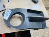 Oto Çıkma Parça / Renault / Clio / Tampon / Sis Farı Çerçevesi / Çıkma Parça 