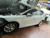 Oto Çıkma Parça / Seat / Leon / Koltuk & Döşeme / Orta Konsol / Çıkma Parça 