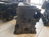 Oto Çıkma Parça / Volkswagen / Passat / Motor / Silindir Kapağı / Çıkma Parça 