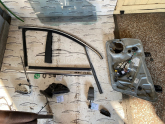 Oto Çıkma Parça / Volkswagen / Tiguan / Oto Cam / Kapı Camları / Çıkma Parça 