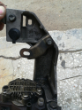 Oto Çıkma Parça / Mitsubishi / Carisma / Motor / Takozu & Kulağı / Çıkma Parça 