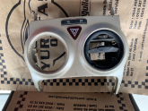 Oto Çıkma Parça / Opel / Corsa / Elektrik / Dörtlü Flaşör Düğmesi / Çıkma Parça 