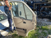 Oto Çıkma Parça / Renault / Master / Kaporta & Karoser / Sol Ön Kapı / Çıkma Parça 
