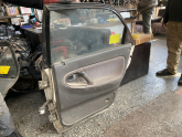 Oto Çıkma Parça / Mazda / 626 / Kaporta & Karoser / Kapı Menteşesi / Çıkma Parça 