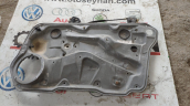 Oto Çıkma Parça / Volkswagen / Golf / Oto Cam / Cam Krikosu / Çıkma Parça 