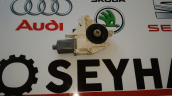 Oto Çıkma Parça / Renault / Fluence / Oto Cam / Cam Krikosu / Çıkma Parça 