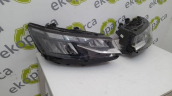 Oto Çıkma Parça / Volkswagen / Transporter / Far & Stop / Sağ Ön Far / Çıkma Parça 