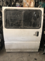 Oto Çıkma Parça / Mitsubishi / L300 / Kaporta & Karoser / Sağ Sürgülü Kapı / Çıkma Parça 