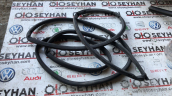 3G5839701B vw passat b8 sol arka kapı toz lastiği