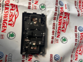 Oto Çıkma Parça / Volkswagen / Tiguan / Elektrik / Tavan Lambası / Çıkma Parça 