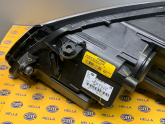 Oto Çıkma Parça / Volkswagen / Jetta / Far & Stop / Sağ Ön Far / Sıfır Parça 