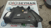 Oto Çıkma Parça / Volkswagen / Golf / Koltuk & Döşeme / Bagaj Döşemesi / Çıkma Parça 