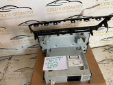 Oto Çıkma Parça / Volkswagen / Golf / Teyp / Teyp Çerçevesi / Çıkma Parça 
