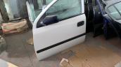 Oto Çıkma Parça / Opel / Corsa / Kaporta & Karoser / Sol Ön Kapı / Çıkma Parça 