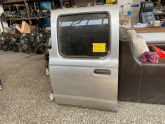 Oto Çıkma Parça / Nissan / Pick-up / Kaporta & Karoser / Kapı Menteşesi / Çıkma Parça 