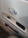 Nissan Micra K13 Sağ Ön Cam Acma Düğmesi
