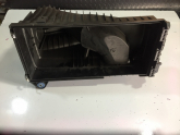 Oto Çıkma Parça / Audi / Q7 / Filtre / Hava Filtresi Kazanı / Sıfır Parça 