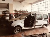 Oto Çıkma Parça / Renault / Clio / Kaporta & Karoser / Komple Arka / Çıkma Parça 
