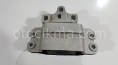 Oto Çıkma Parça / Volkswagen / Passat / Motor / Takozu & Kulağı / Sıfır Parça 