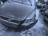 2007 VOLVO S40 ÇIKMA ÖN ÇAMURLUK.