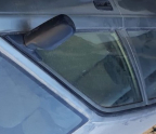1992 TOYOTA COROLLA HATASIZ SAĞ ÖN KAPI CAMI.